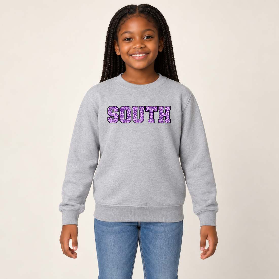 south paisley crewneck in Sport Gray on a girl model