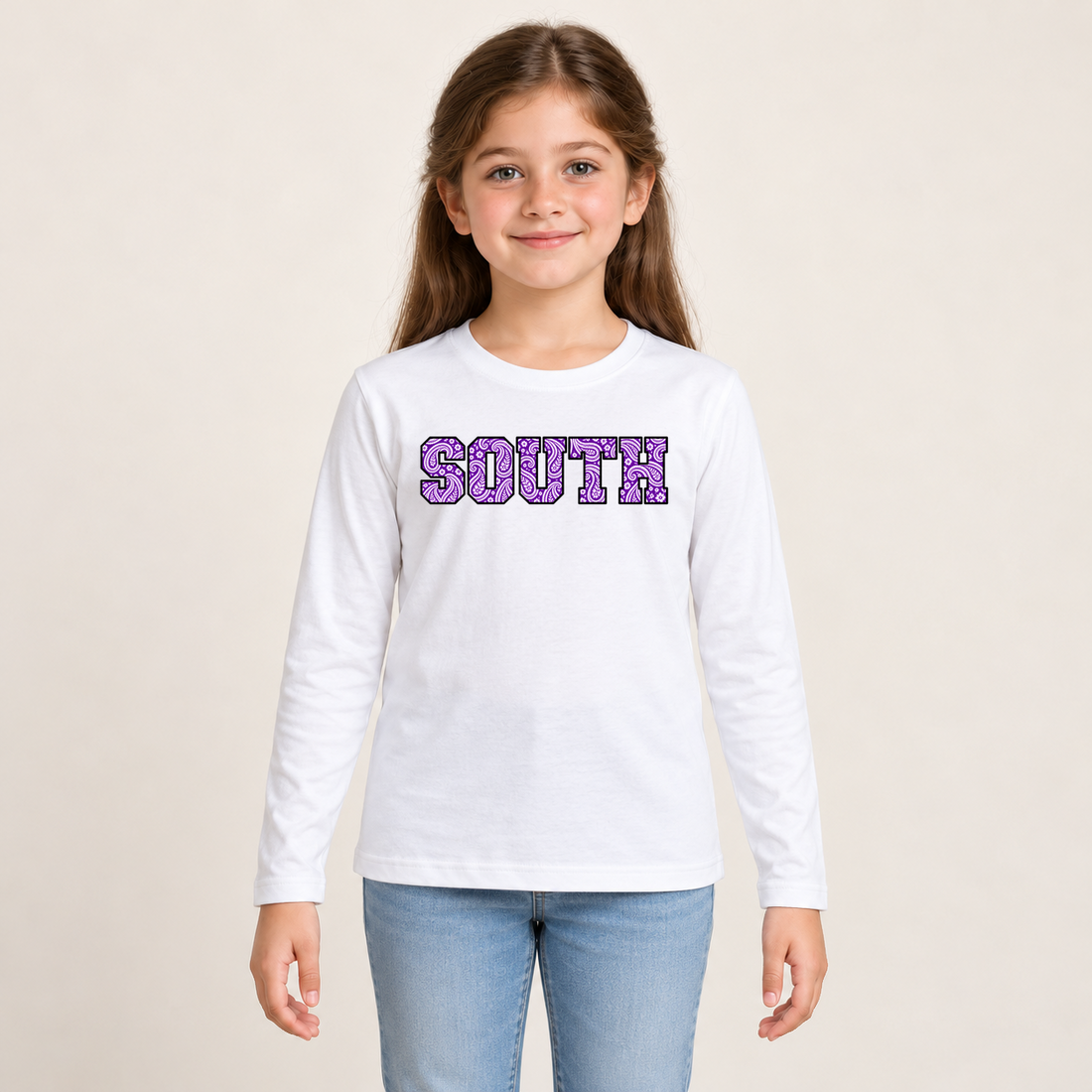 south paisley long-sleeve in White on a girl model